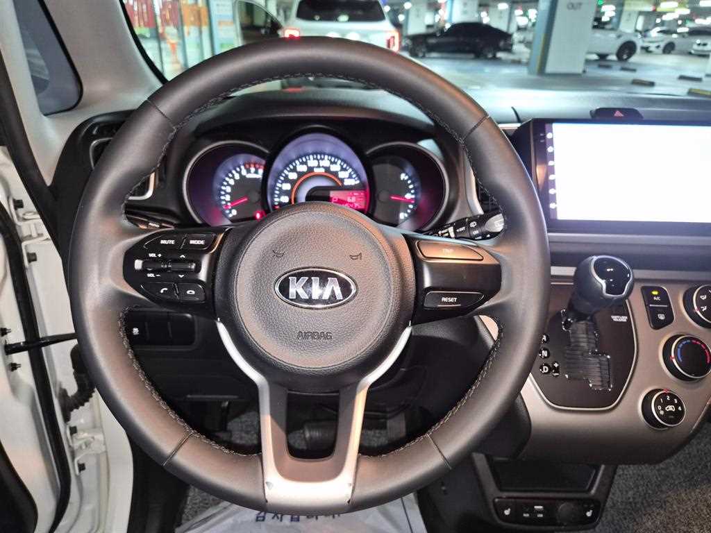 Kia RAY — photo 08