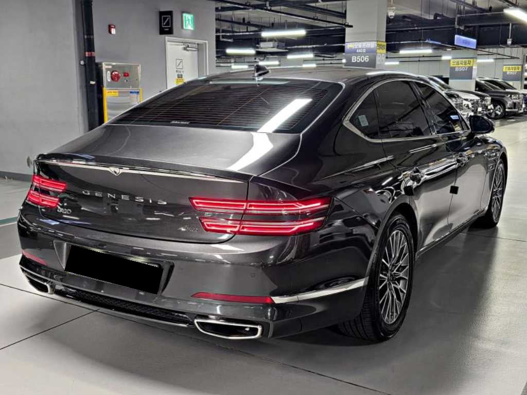 Genesis G80 — photo 04