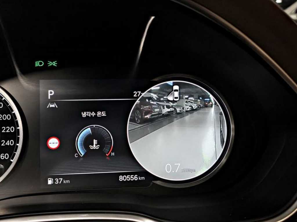 Genesis G80 — photo 13