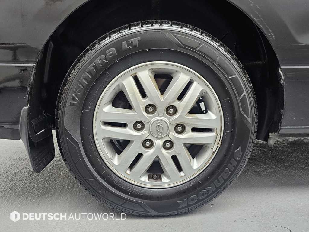Hyundai Starex — photo 05