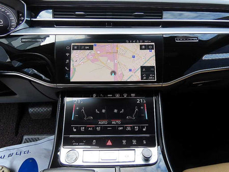 Audi A8 — photo 12