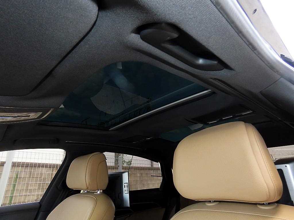 Audi A8 — photo 17