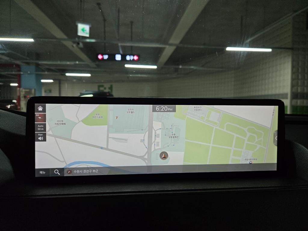 Genesis G80 — photo 12