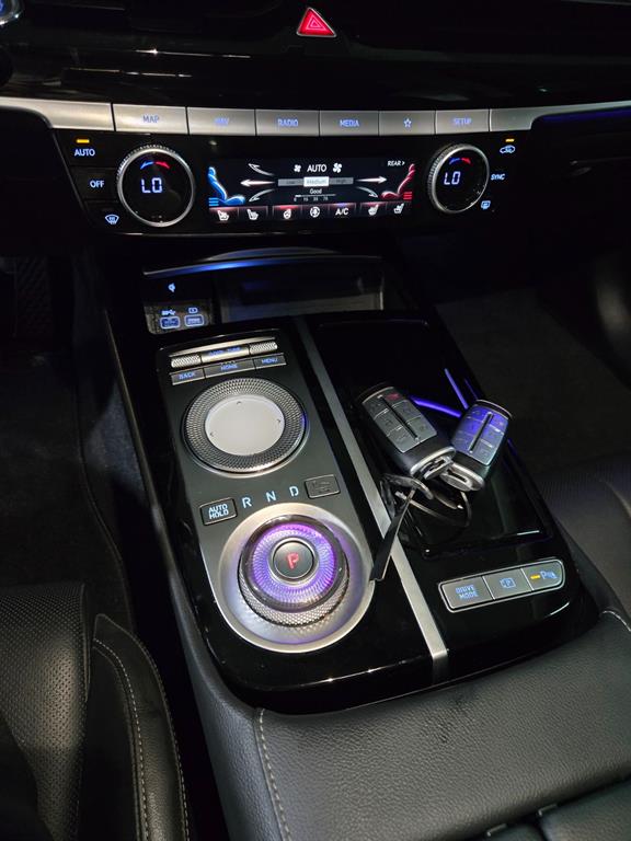 Genesis G80 — photo 15