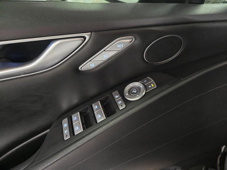 Genesis G80 — photo 16