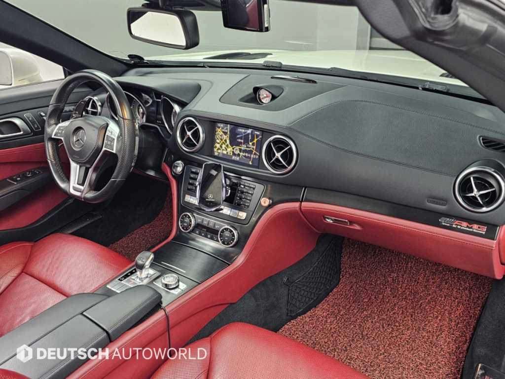 Mercedes-Benz SL-Class — photo 07
