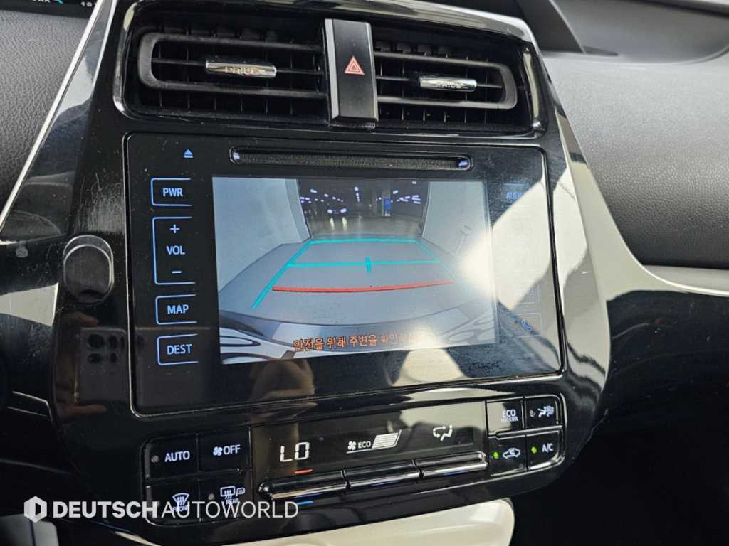 Toyota Prius — photo 15