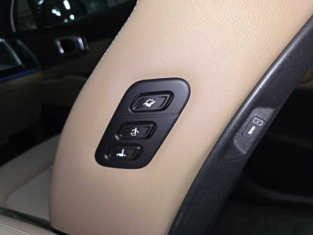 Kia Sorento — photo 10