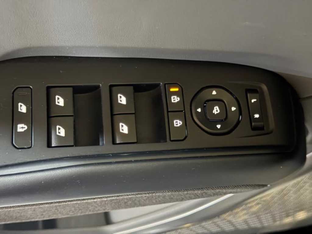 Kia EV9 — photo 15