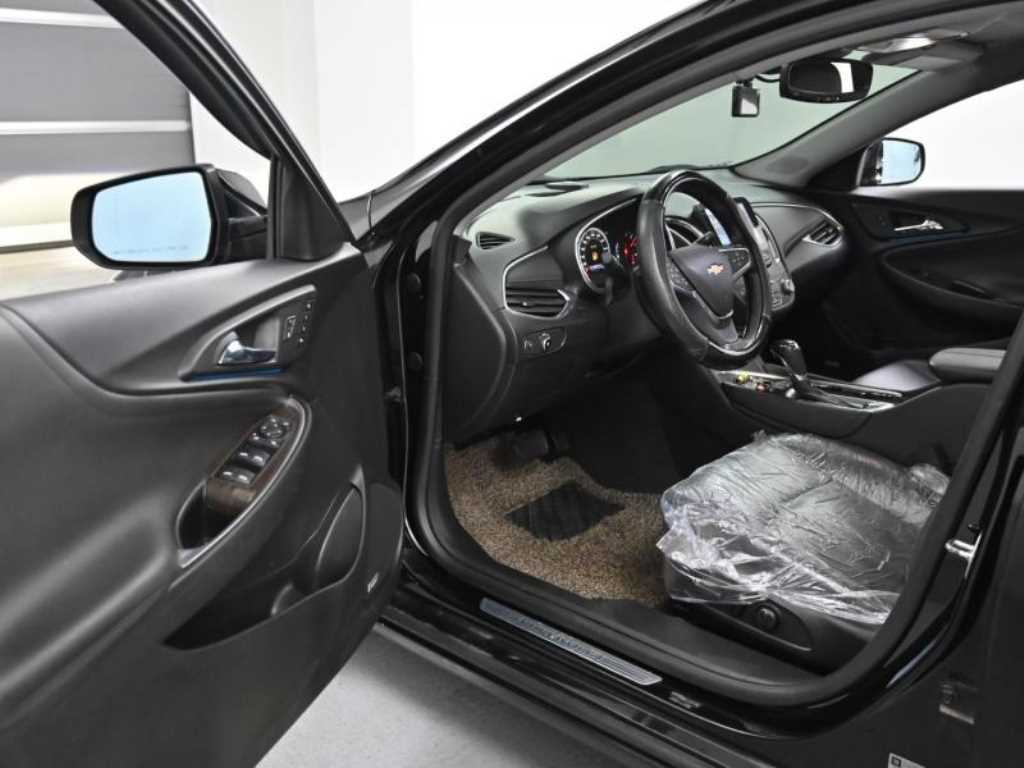 CHEVROLET Malibu — photo 11