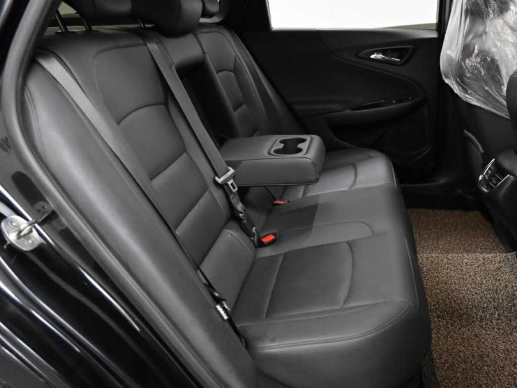 CHEVROLET Malibu — photo 12
