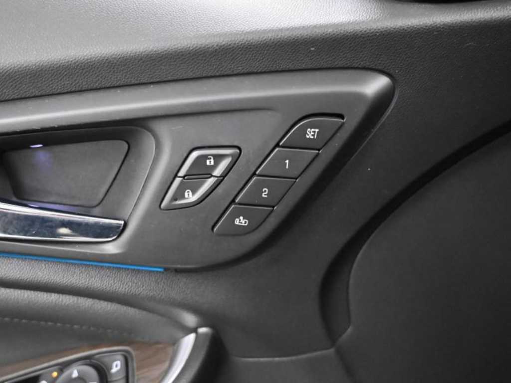 CHEVROLET Malibu — photo 17