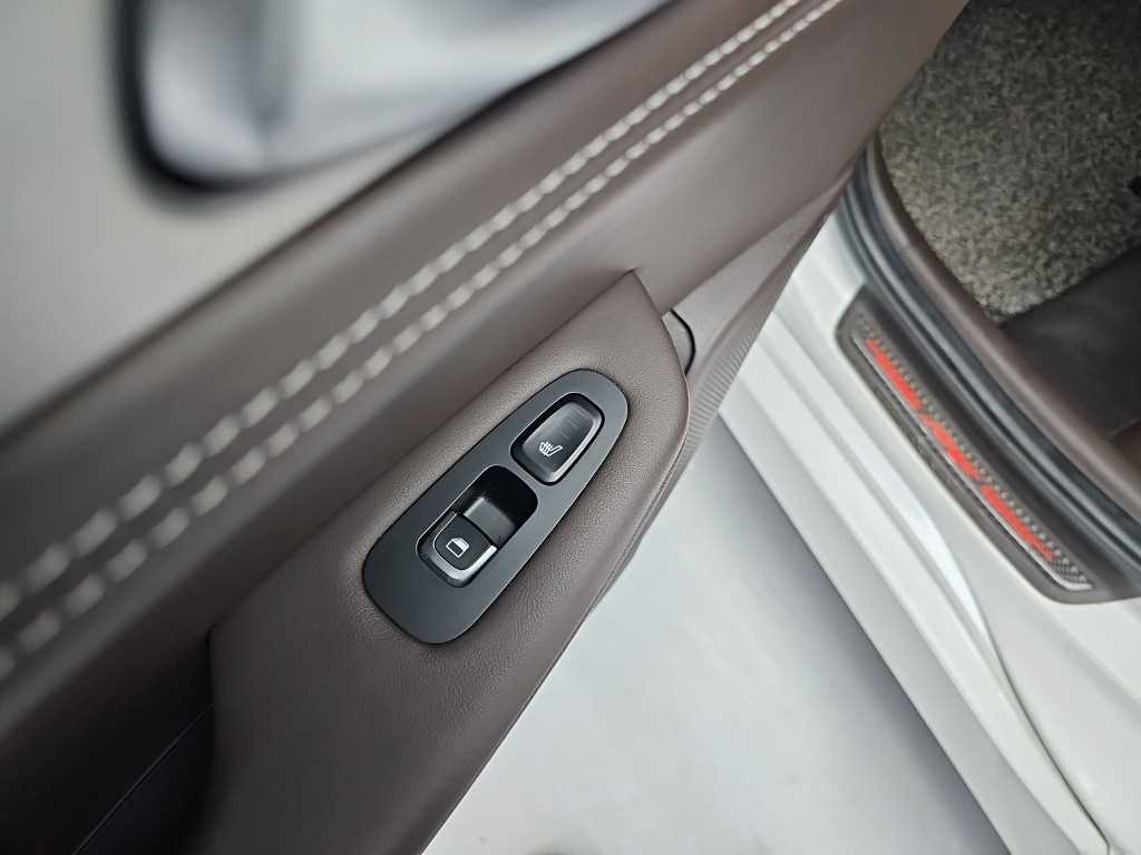 Kia Stinger — photo 14