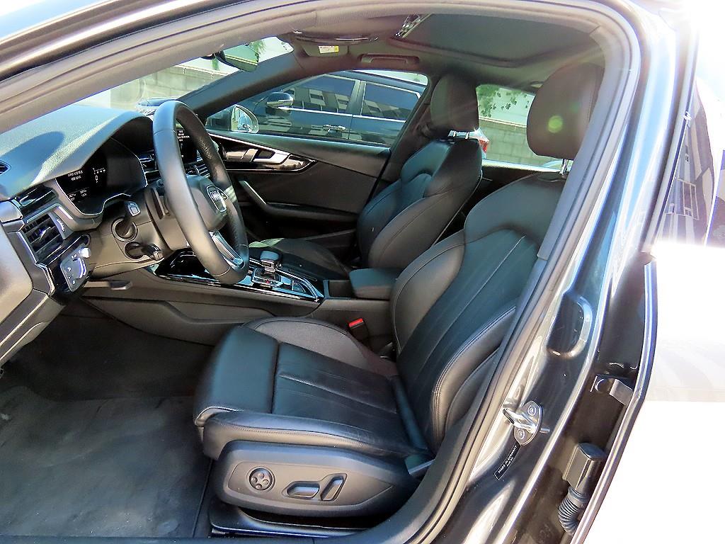 Audi A4 — photo 05