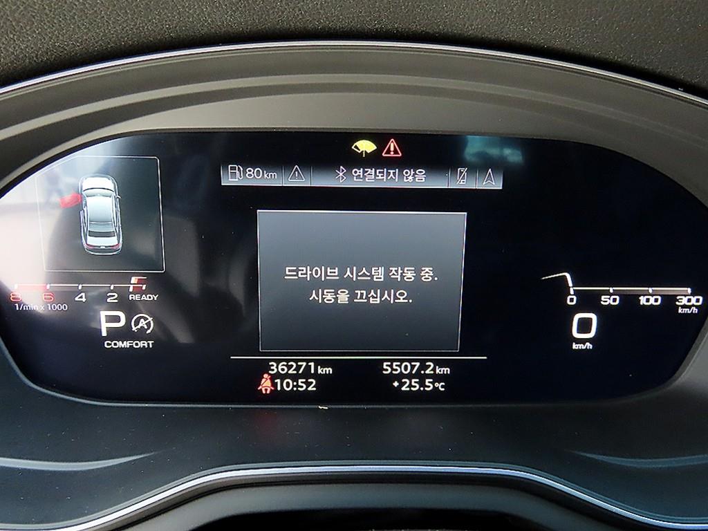 Audi A4 — photo 09