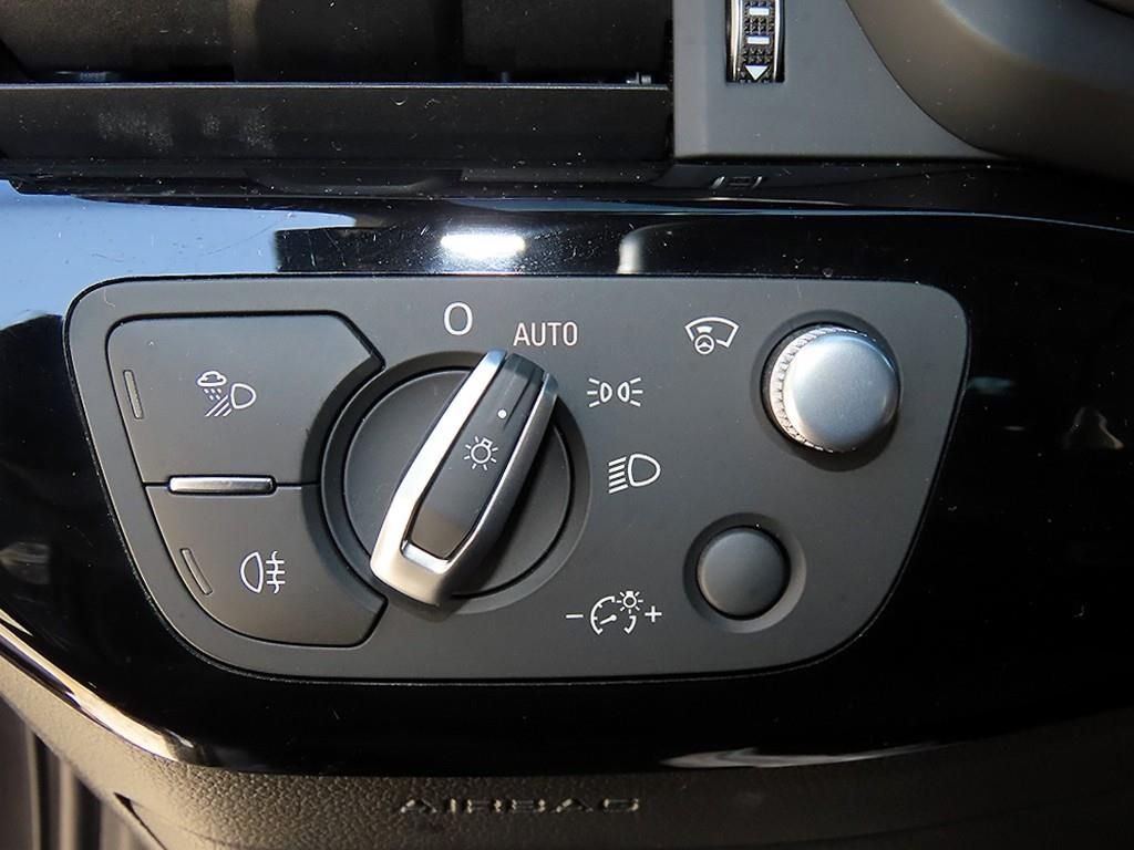 Audi A4 — photo 13
