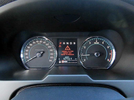 Jaguar XF — photo 09