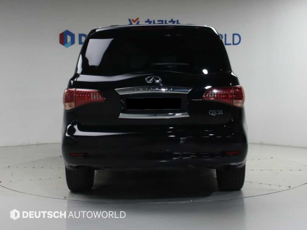 Infiniti QX — photo 04