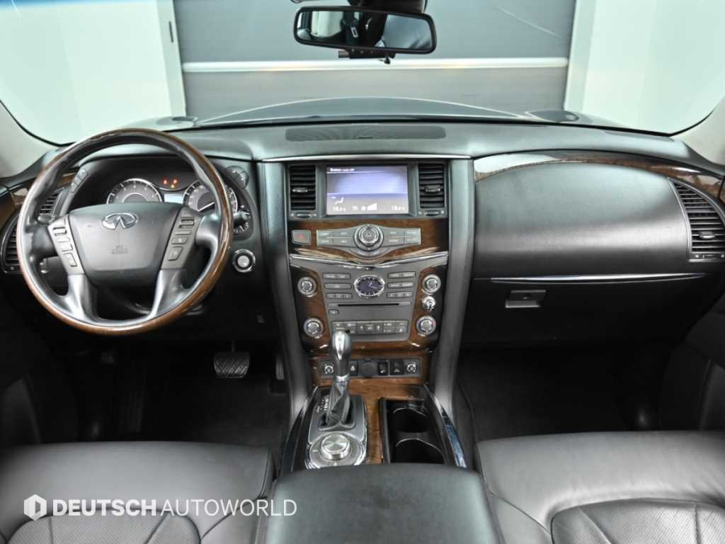 Infiniti QX — photo 07