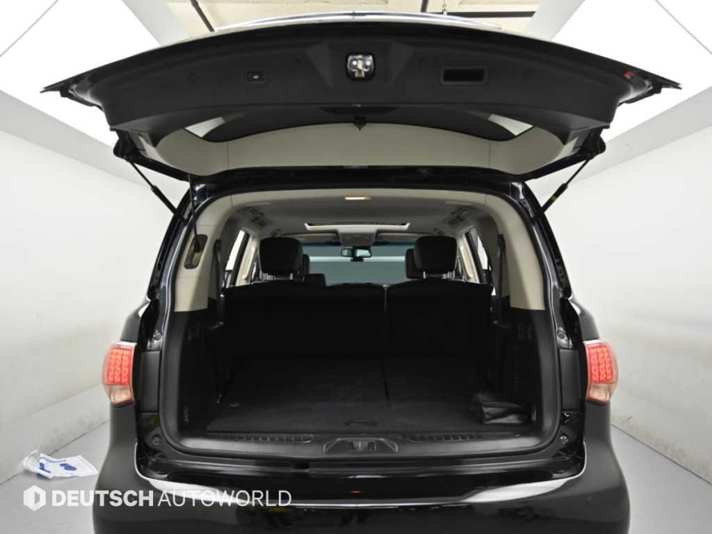 Infiniti QX — photo 19