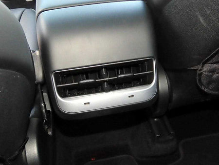 Tesla Model Y — photo 14