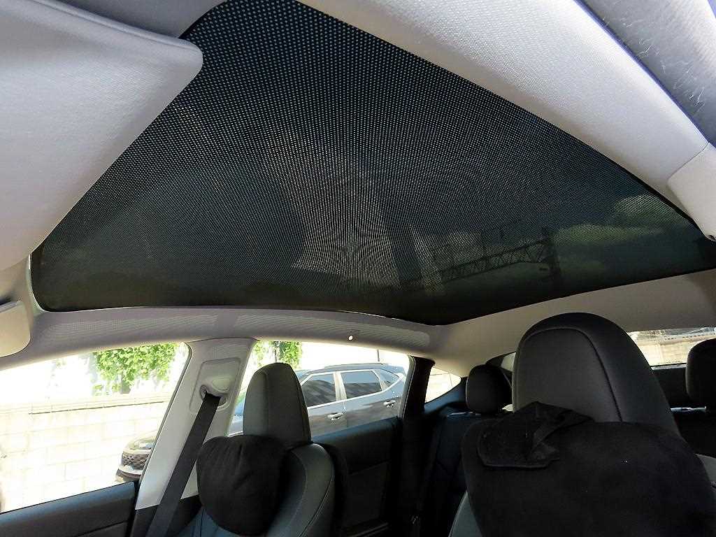 Tesla Model Y — photo 16