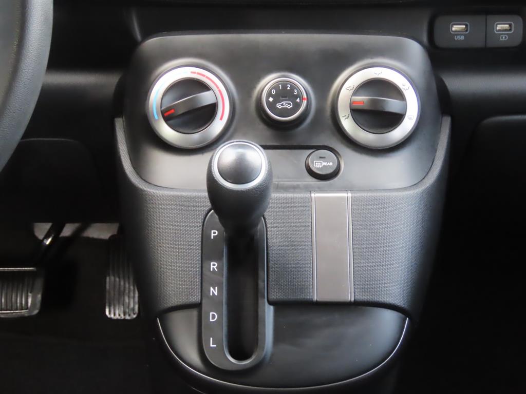 Hyundai Casper — photo 11
