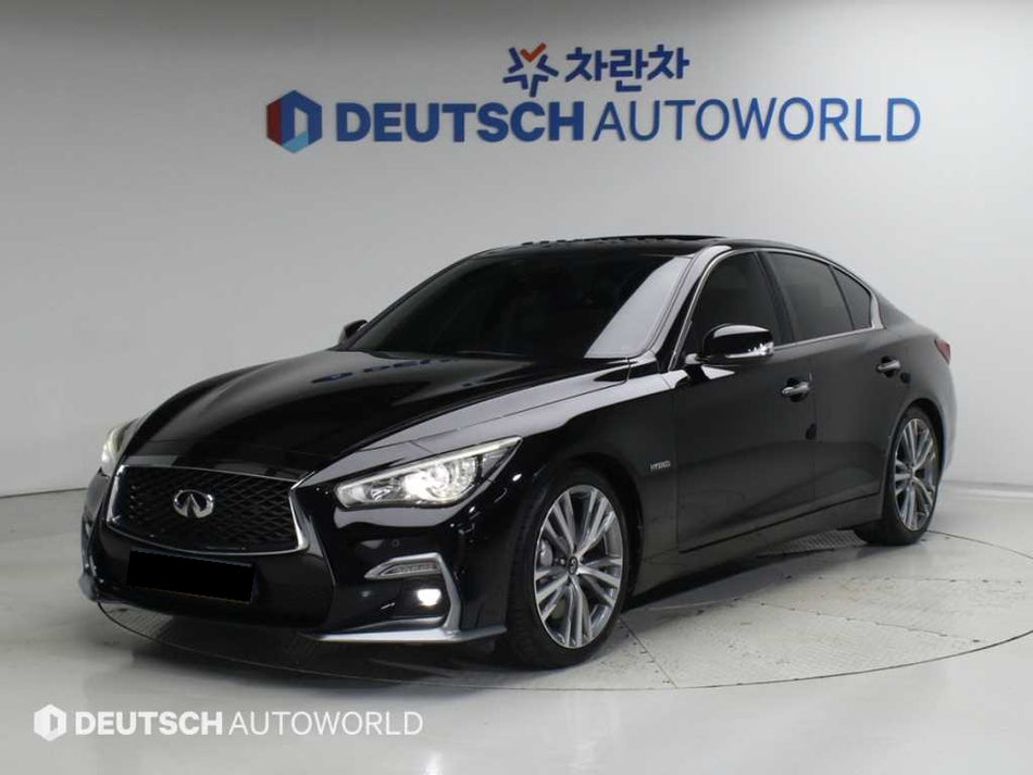 Infiniti Q50 — photo 01