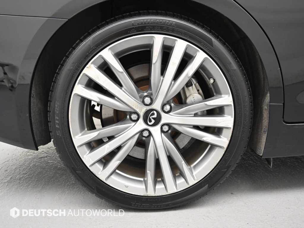 Infiniti Q50 — photo 05