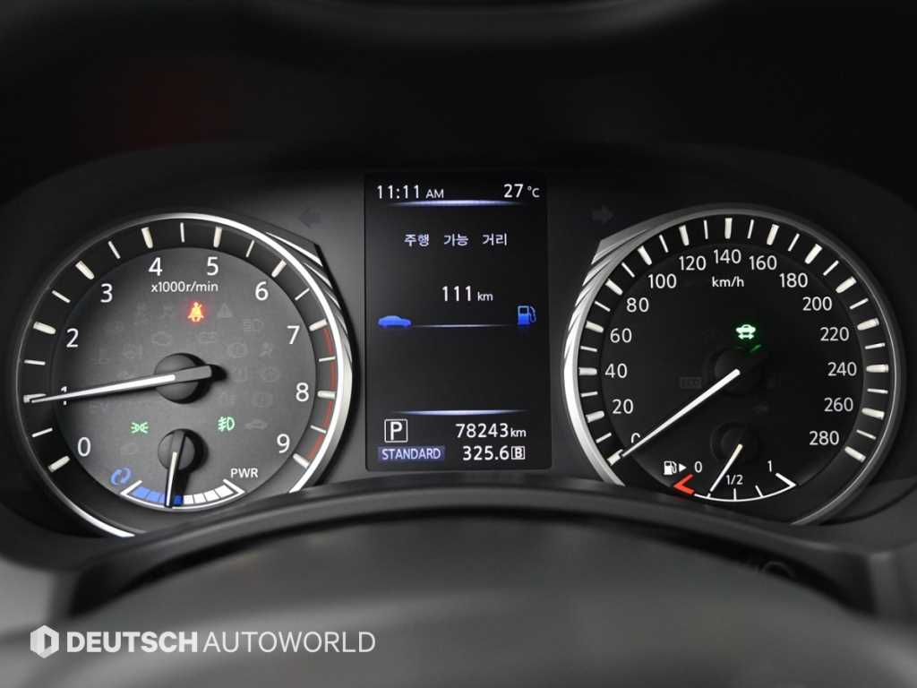 Infiniti Q50 — photo 08