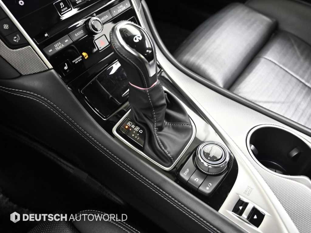 Infiniti Q50 — photo 09