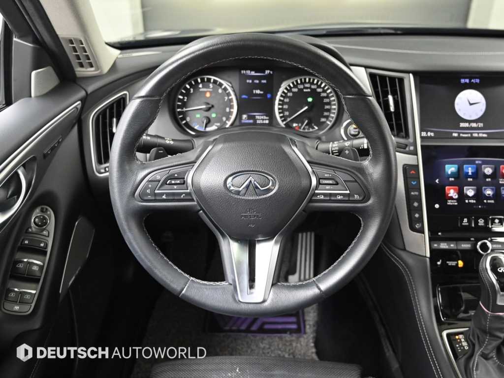 Infiniti Q50 — photo 13