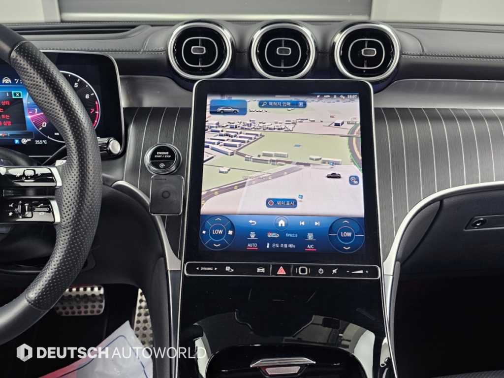 Mercedes-Benz GLC-Class — photo 14