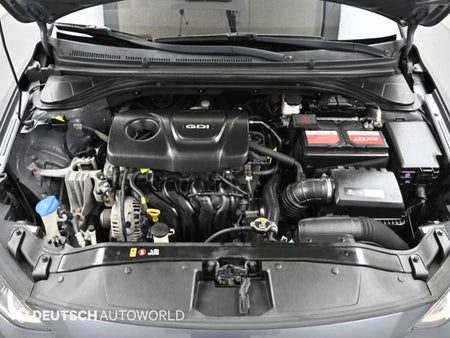 Hyundai Avante — photo 06