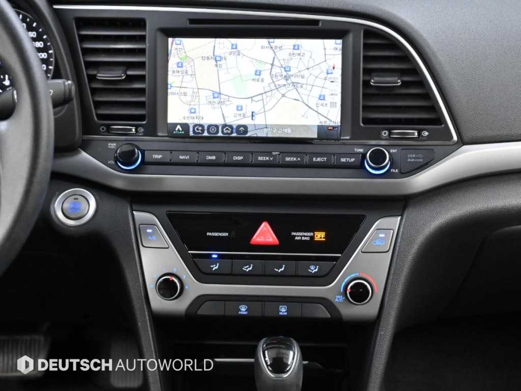 Hyundai Avante — photo 14