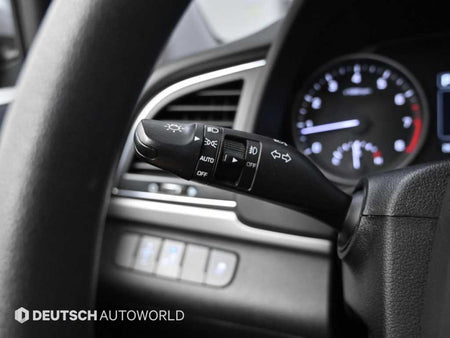 Hyundai Avante — photo 18