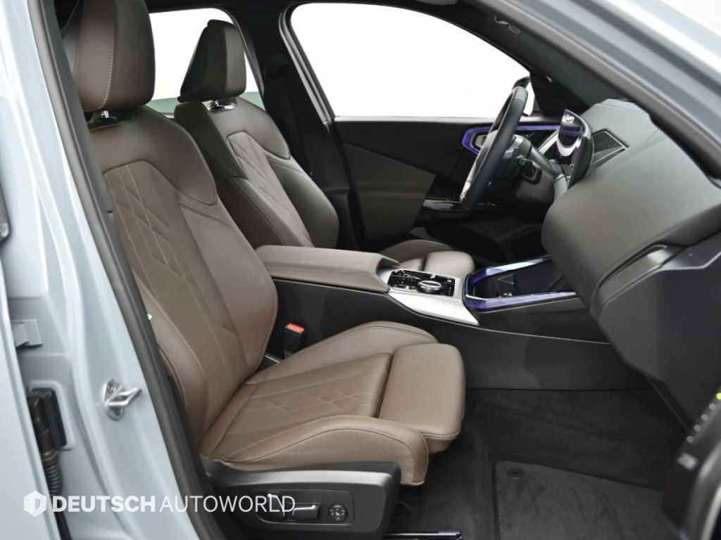 BMW X3 — photo 10