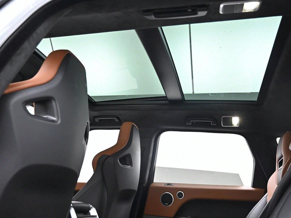 Land Rover Range Rover Sport — photo 18