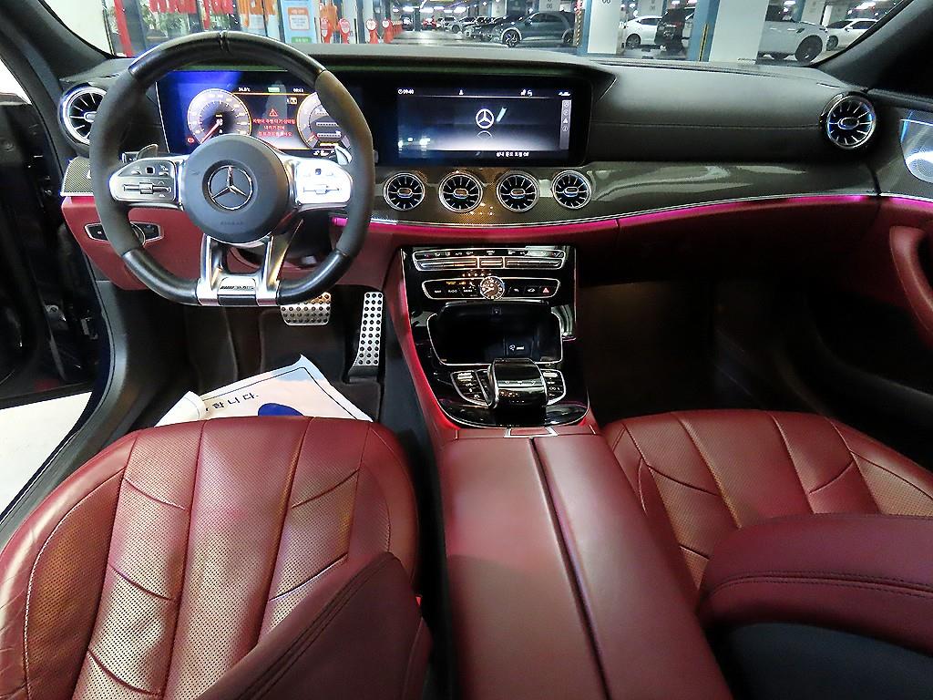 Mercedes-Benz CLS-Class — photo 10