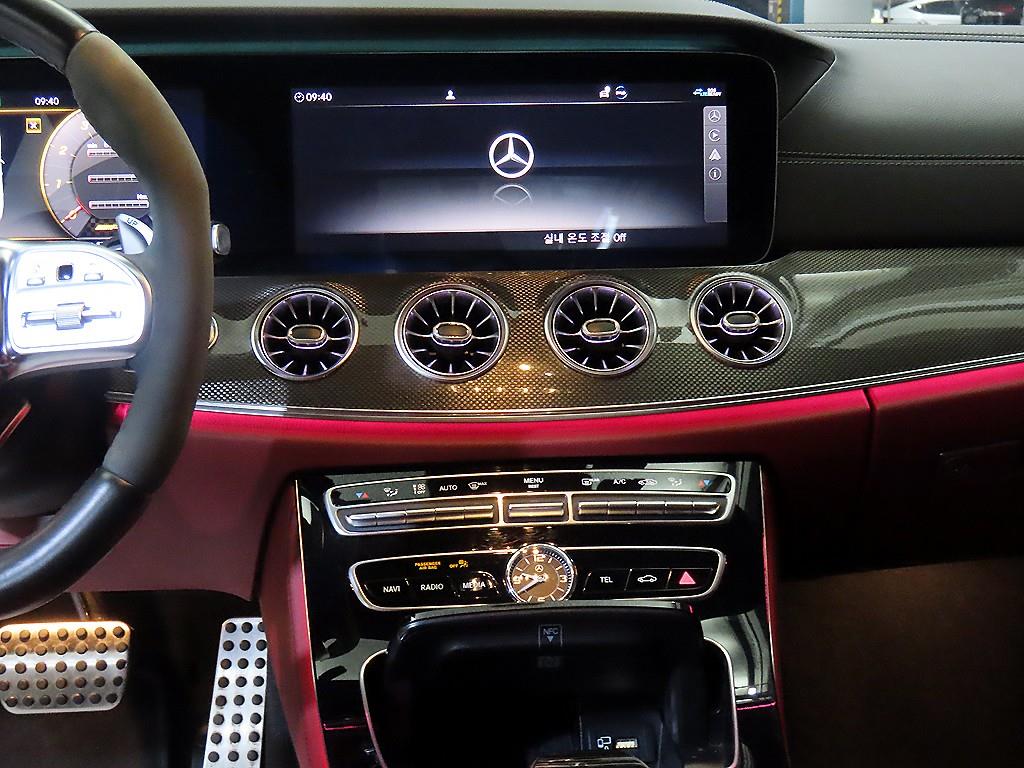Mercedes-Benz CLS-Class — photo 11