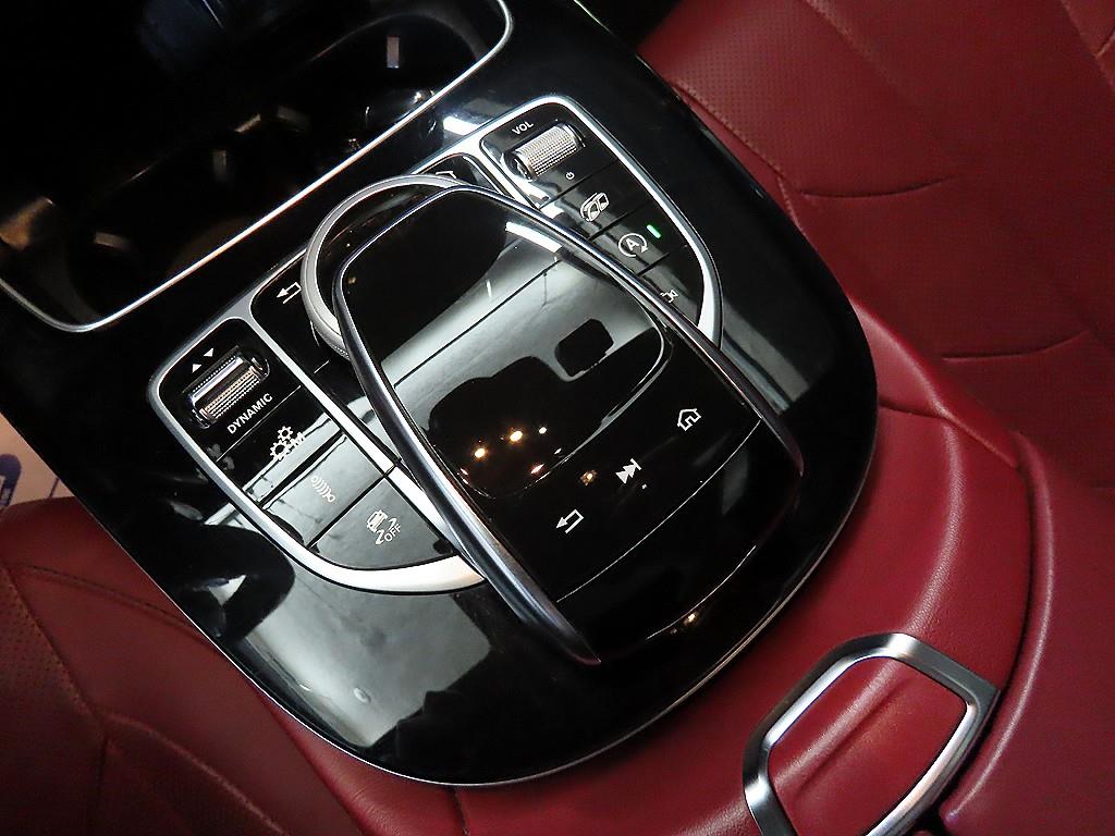 Mercedes-Benz CLS-Class — photo 13