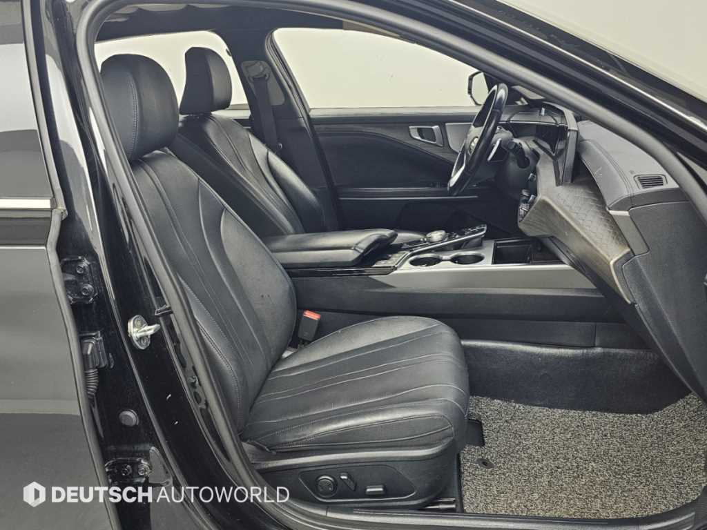 Kia K8 — photo 10