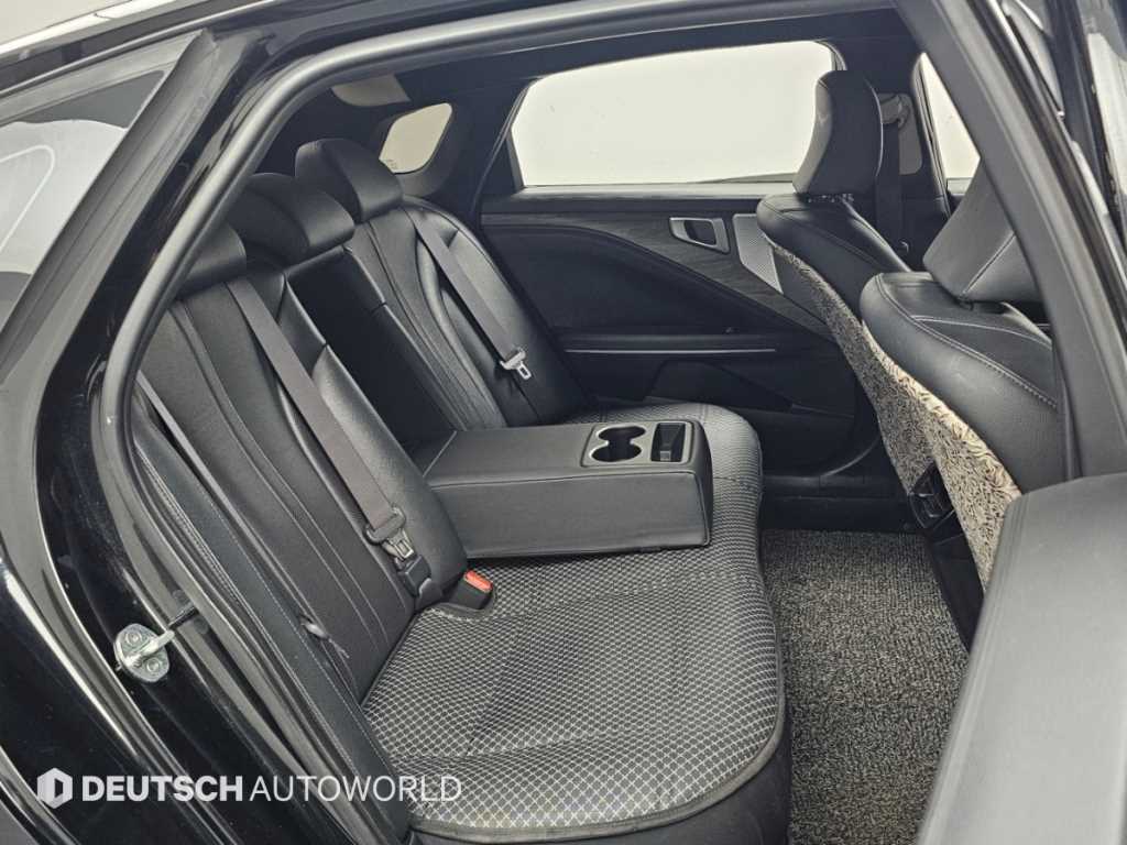 Kia K8 — photo 12