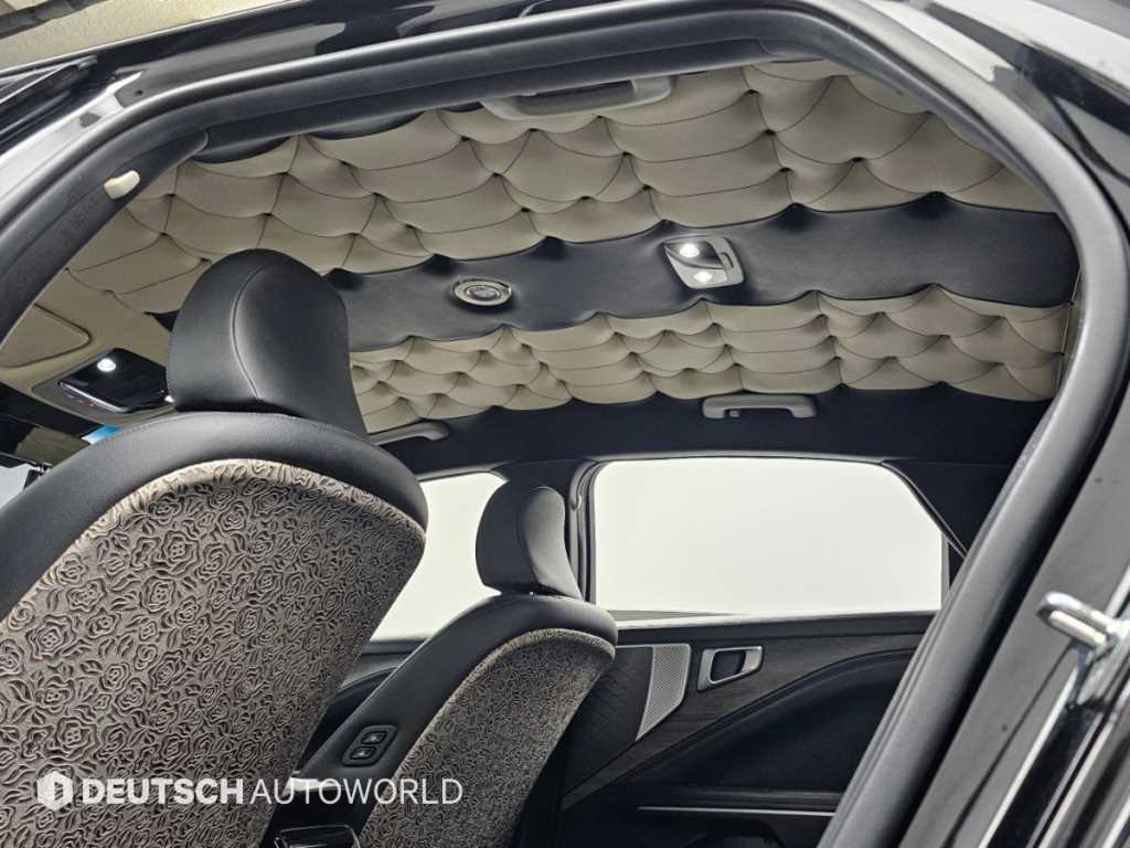 Kia K8 — photo 18