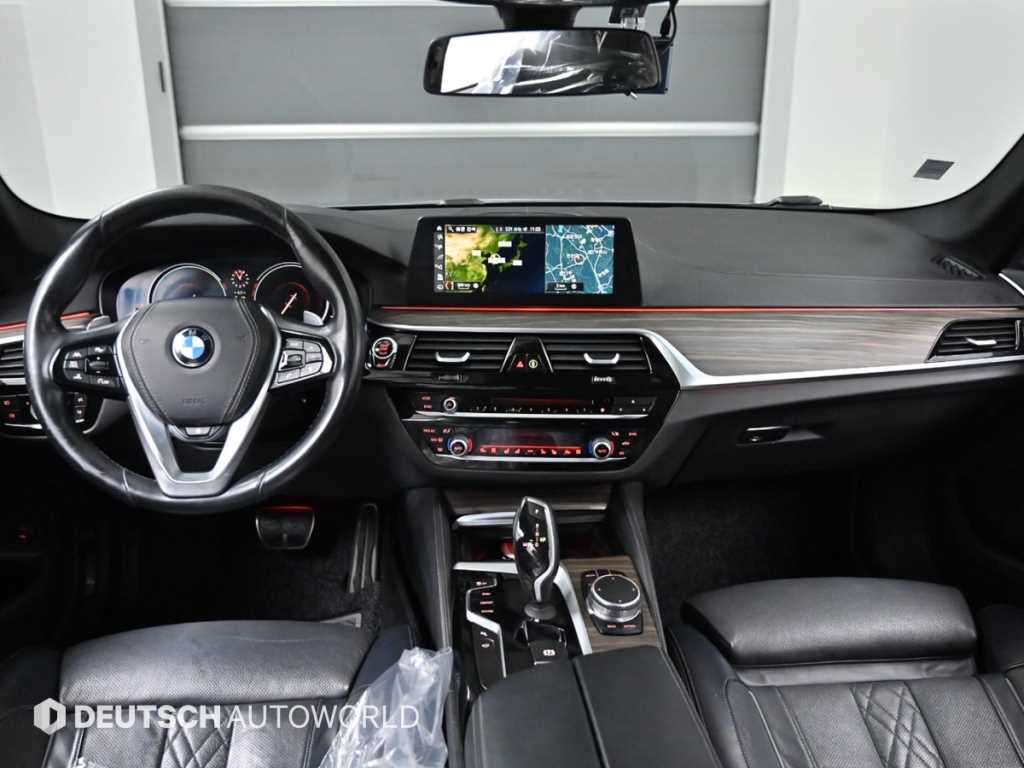 BMW 5-Series — photo 07