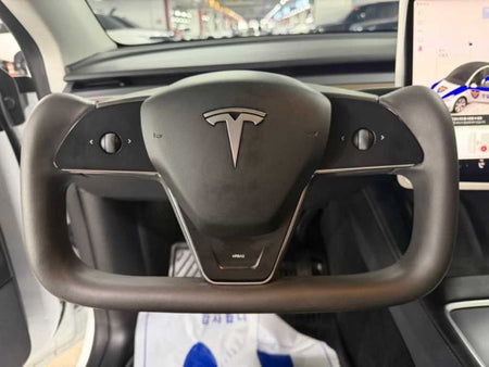 Tesla Model Y — photo 08