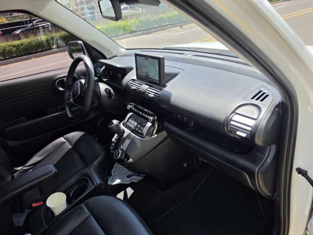 Hyundai Casper — photo 17