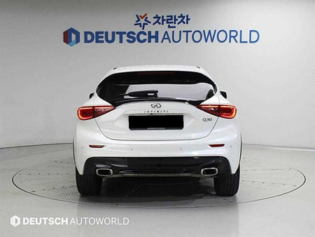 Infiniti Q30 — photo 04