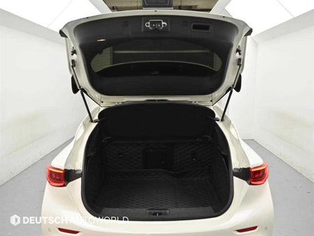 Infiniti Q30 — photo 19