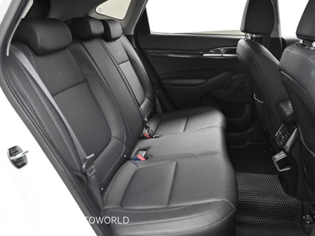 Kia Seltos — photo 12